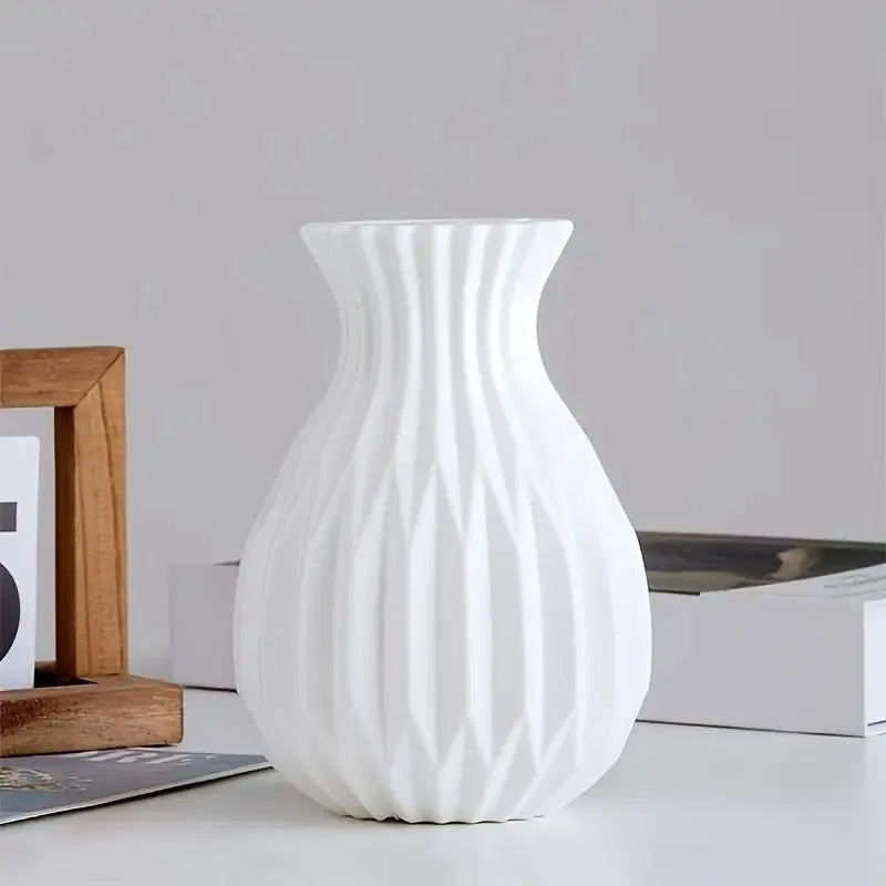 Modern Style Flower Vase